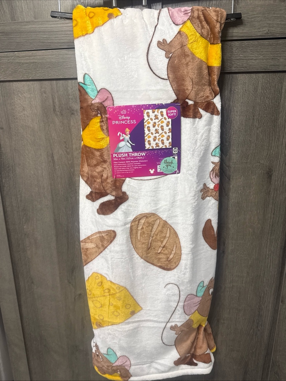 New Disney's Princess Cinderella Gus Gus Mouse White Throw Blanket On Hanger